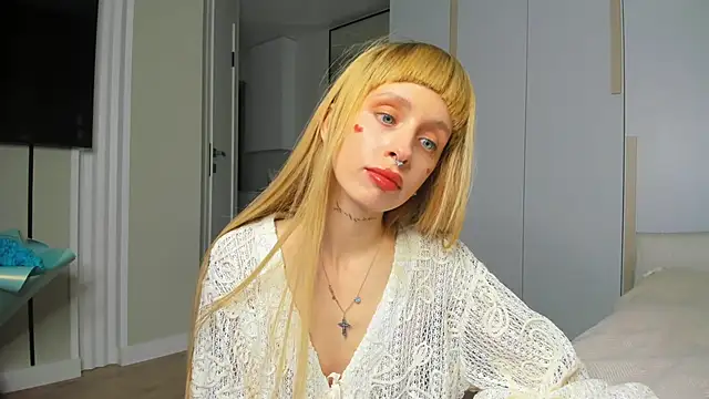 FlowerOfSin2001 online show from April 28, 5:17 pm