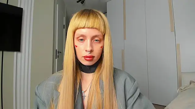 FlowerOfSin2001 online show from April 11, 4:21 pm