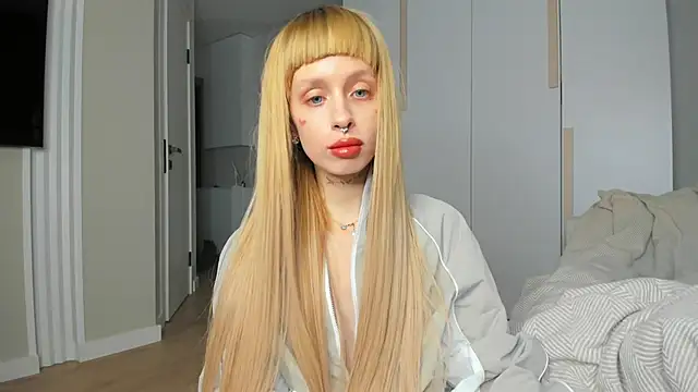 FlowerOfSin2001 online show from April 12, 1:47 pm