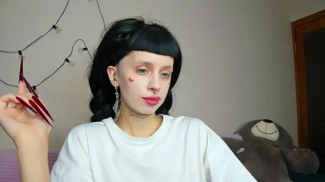 FlowerOfSin2001 online show from September 12, 12:49 pm