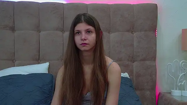 AudreyBarlow online show from October 3, 6:37 am