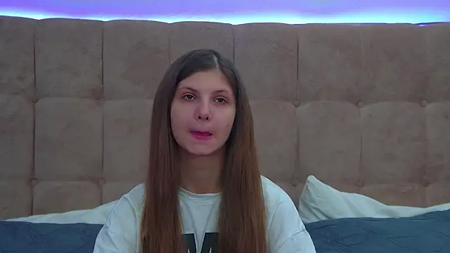 AudreyBarlow online show from November 29, 6:24 am