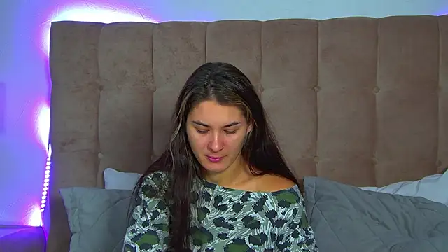 RachelSimpson online show from November 8, 6:22 pm