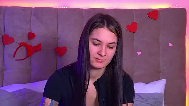 RachelSimpson online show from February 17, 6:17 pm