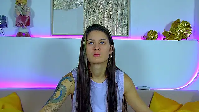 RachelSimpson online show from December 19, 6:21 pm