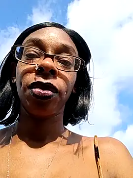 Jasmine FullsShine online show from July 6, 1:51 pm