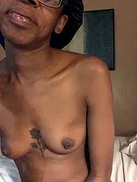 Snapshot of Jasmine_FullsShine chatting on November 22, 10:25 am Jasmine FullsShine online show from November 22, 10:25 am