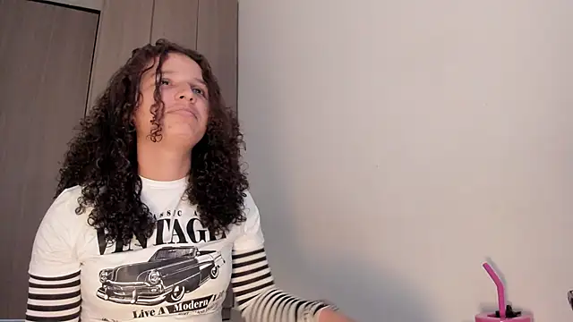 Cositarica  online show from October 4, 2:40 pm