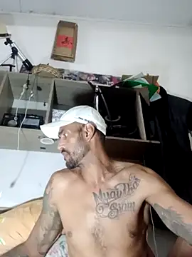 raphadoors19 online show from April 18, 5:32 am