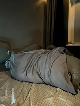 Snapshot of Bastet chatting on November 2, 6:57 pm Bastet online show from November 2, 6:57 pm