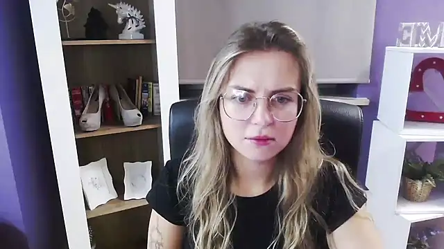 Zoey Erotic online show from September 30, 4:29 am