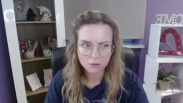 Zoey Erotic online show from September 16, 4:35 am