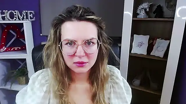 Zoey Erotic online show from January 7, 5:34 am