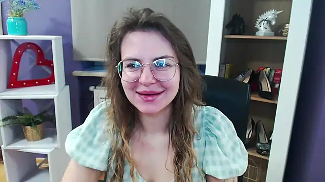 Zoey Erotic online show from March 11, 5:35 am