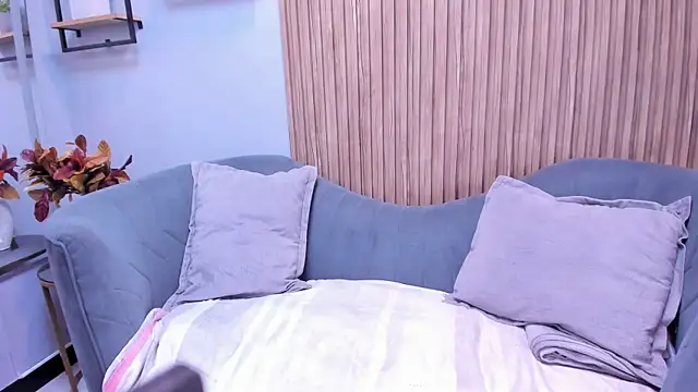 Sariitaa  online show from September 30, 3:18 pm