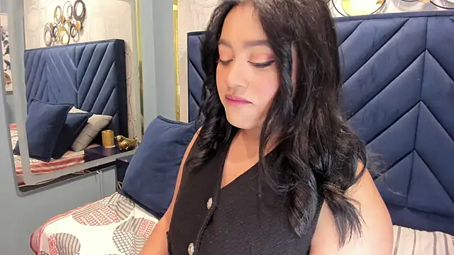 Sariitaa  online show from November 29, 3:34 pm