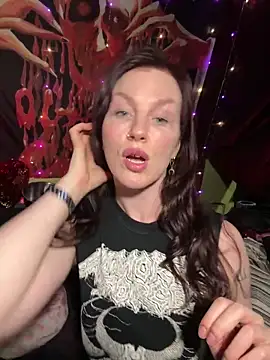 Snapshot of courtneyoccult chatting on September 11, 5:51 am courtneyoccult online show from September 11, 5:51 am