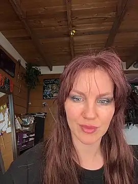 Snapshot of courtneyoccult chatting on October 12, 9:16 pm courtneyoccult online show from October 12, 9:16 pm