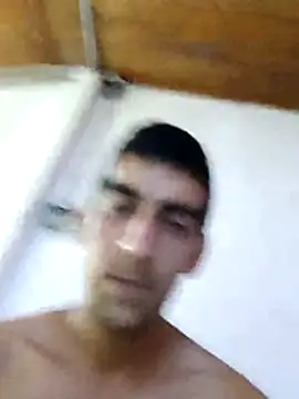 Snapshot of Elverguditojaja chatting on February 24, 5:03 pm Elverguditojaja online show from February 24, 5:03 pm