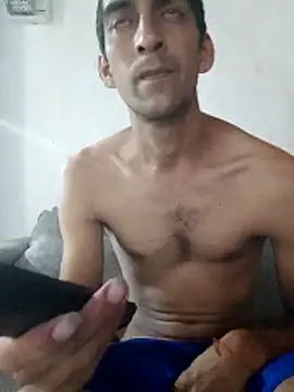 Snapshot of Elverguditojaja chatting on March 1, 12:10 am Elverguditojaja online show from March 1, 12:10 am