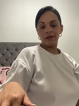 Kataliina online show from May 13, 3:35 am