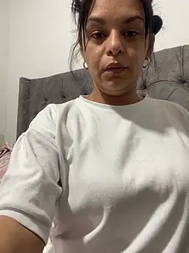Snapshot of Kataliina chatting on August 1, 1:47 am Kataliina online show from August 1, 1:47 am