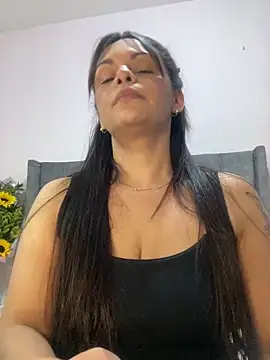 Snapshot of Kataliina chatting on March 20, 2:51 am Kataliina online show from March 20, 2:51 am