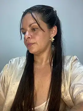 Snapshot of Kataliina chatting on March 3, 3:27 am Kataliina online show from March 3, 3:27 am