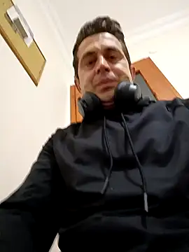 Snapshot of melenko1667 chatting on September 29, 11:32 pm melenko1667 online show from September 29, 11:32 pm