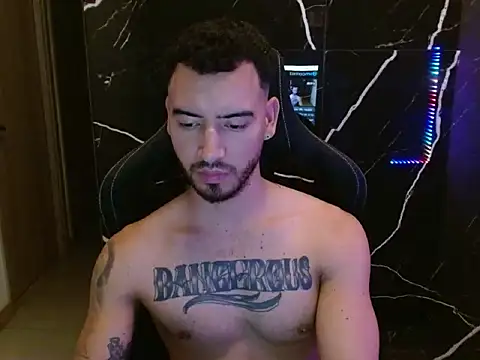 Dangerous-Men online show from October 31, 4:31 am