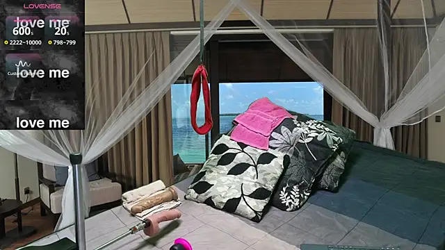 Snapshot of HornyShyAsian chatting on November 5, 7:28 pm HornyShyAsian online show from November 5, 7:28 pm