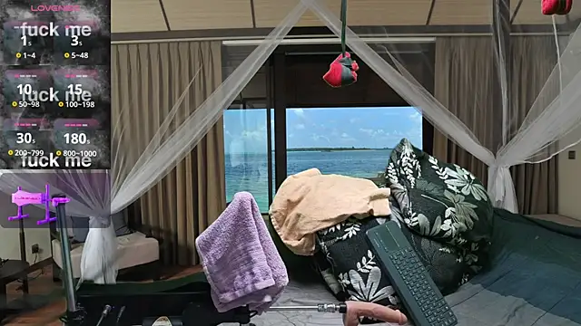 HornyShyAsian online show from December 17, 5:29 pm