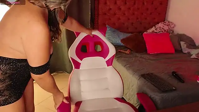 GiselReyes online show from March 23, 11:26 pm