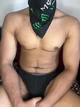 Snapshot of AmHunter04 chatting on March 13, 4:38 am AmHunter04 online show from March 13, 4:38 am