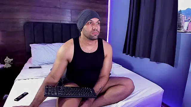anthonylatynxd online show from July 2, 11:11 pm