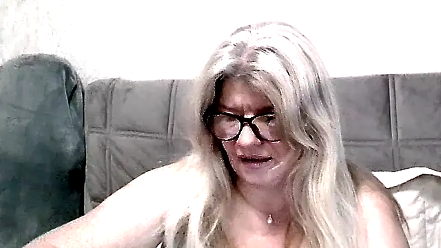 Diana 49 online show from April 25, 5:21 am