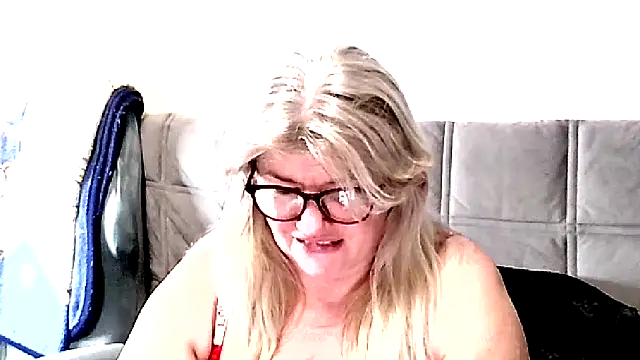 Diana 49 online show from March 3, 8:05 pm