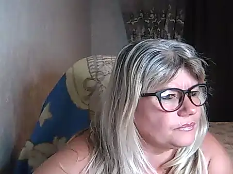 Snapshot of Diana_49 chatting on September 27, 5:52 pm Diana 49 online show from September 27, 5:52 pm