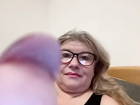 Diana 49 online show from April 5, 11:17 am