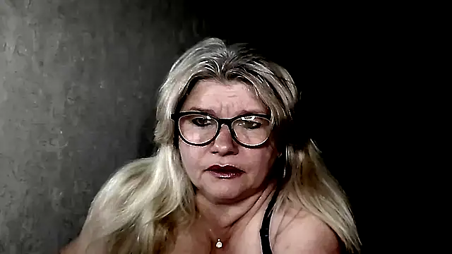 Diana 49 online show from April 26, 7:27 am