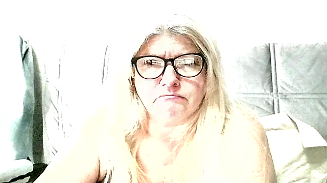 Diana 49 online show from April 24, 2:46 am
