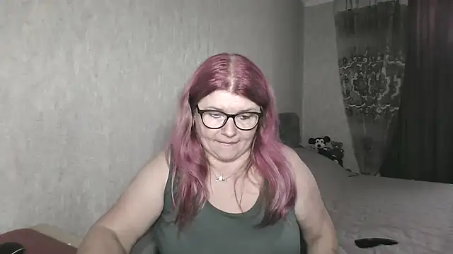 Snapshot of Diana_49 chatting on June 20, 7:13 am Diana 49 online show from June 20, 7:13 am