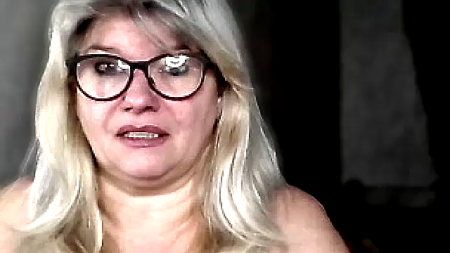 Snapshot of Diana_49 chatting on December 19, 9:00 am Diana 49 online show from December 19, 9:00 am