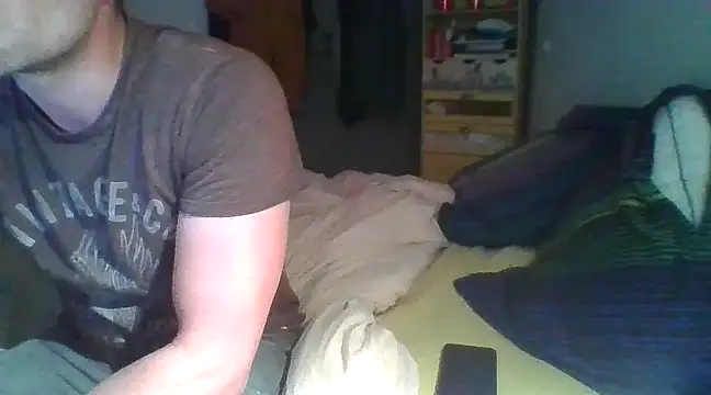 MmaxX004 online show from March 5, 9:48 pm