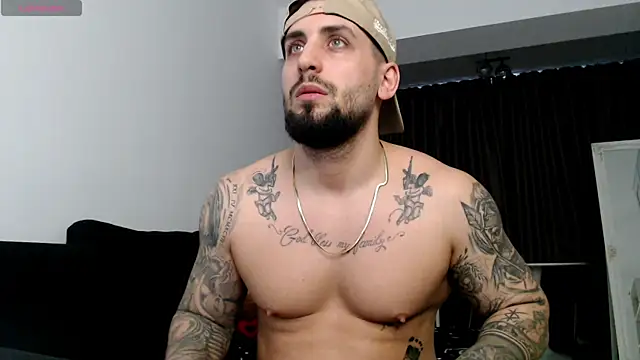  DylanGreen online show from April 2, 6:31 am