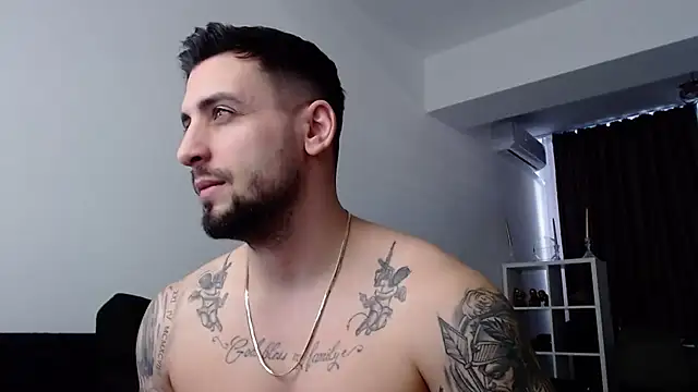 Snapshot of _DylanGreen chatting on March 20, 9:37 am DylanGreen online show from March 20, 9:37 am