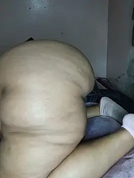 iamSunflower900 online show from February 17, 7:22 pm