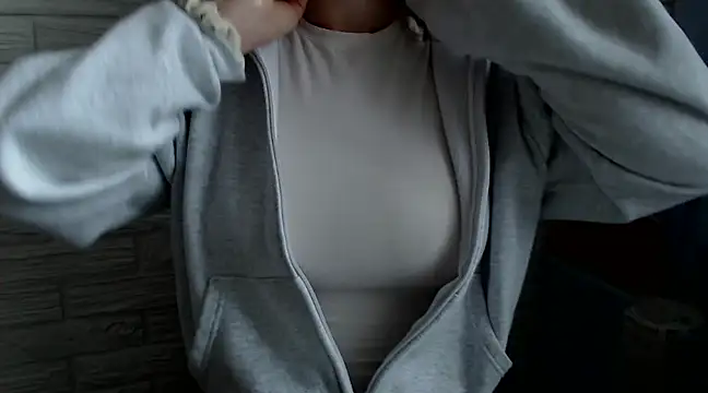 Snapshot of Kirakisss chatting on March 3, 12:39 pm Kirakisss online show from March 3, 12:39 pm
