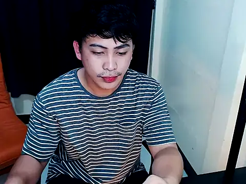 Snapshot of princeJayX chatting on December 2, 2:34 am princeJayX online show from December 2, 2:34 am