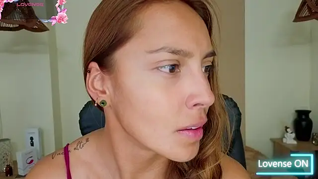 AnisiaFarina online show from October 21, 11:20 am